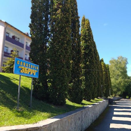 Санаторій Збруч Hotel Satanov Ngoại thất bức ảnh