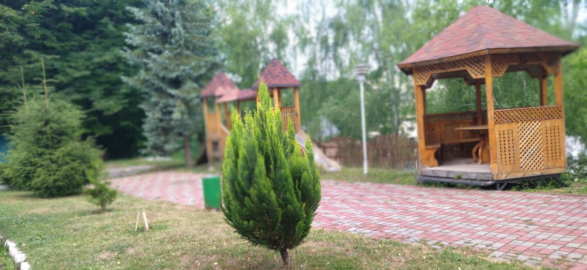 Санаторій Збруч Hotel Satanov Ngoại thất bức ảnh
